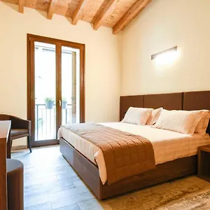  Alloggio per agriturismo Ippolita Lucchetti